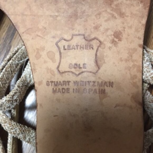 Vintage Stuart Weitzman Gold strap sandals  Size 8 B - Picture 5 of 9